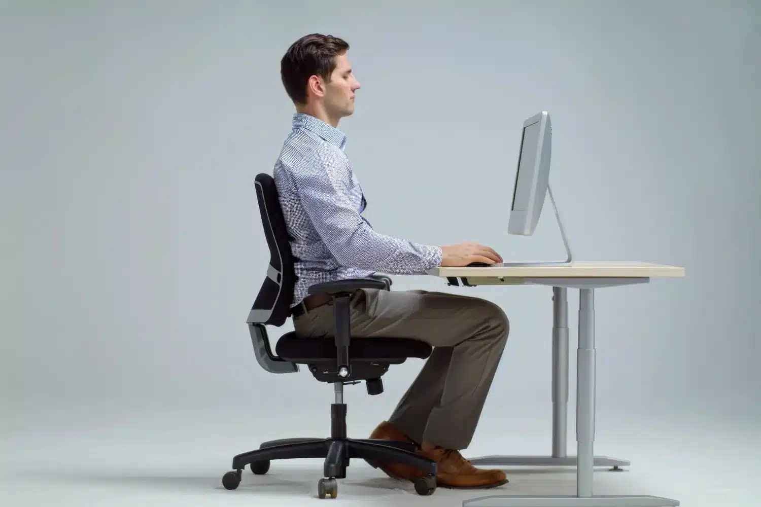 Featured image for “Office Chair Setup for Posture: How to Sit Comfortably and Reduce Pain”