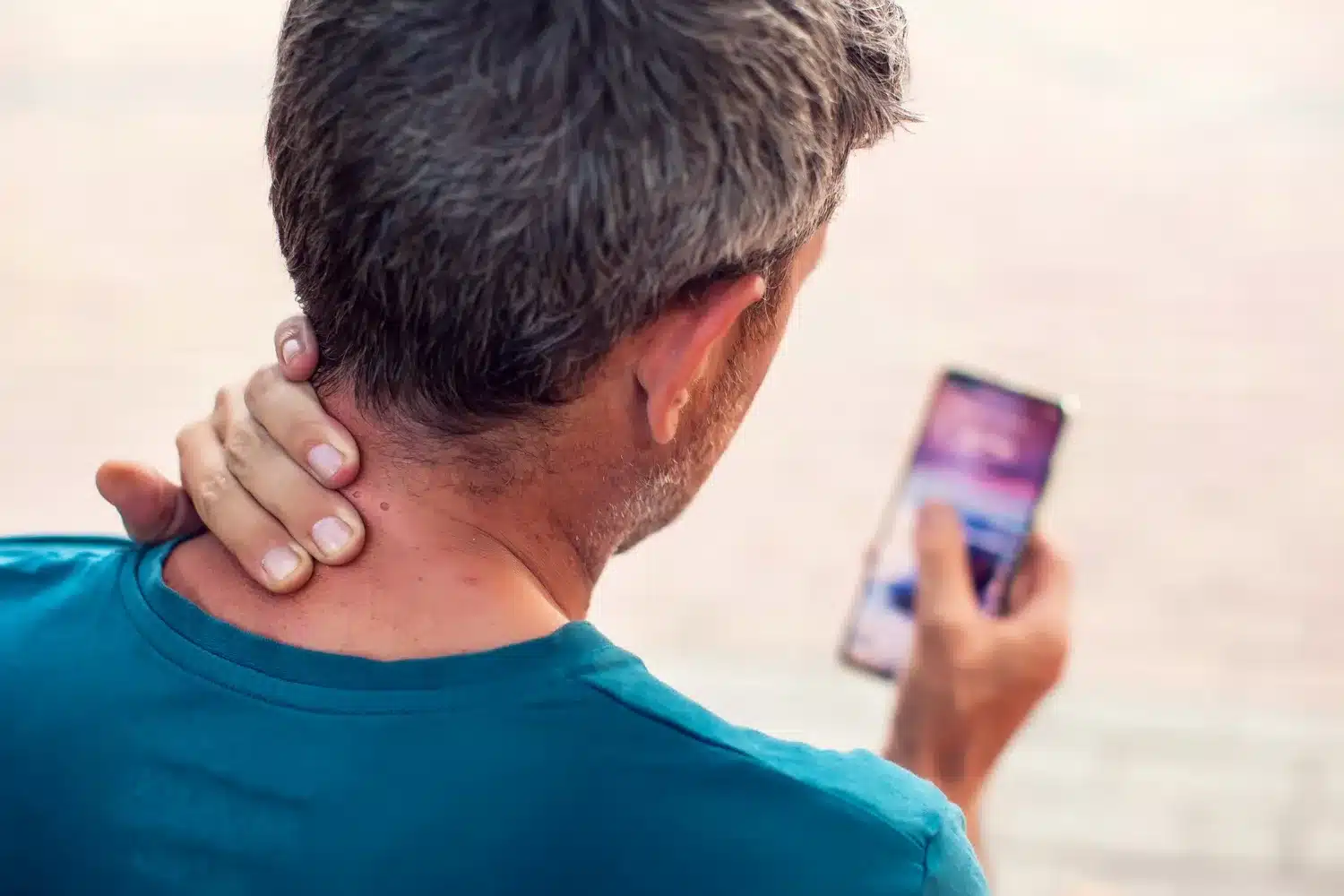Featured image for “Text Neck Symptoms and Recovery”
